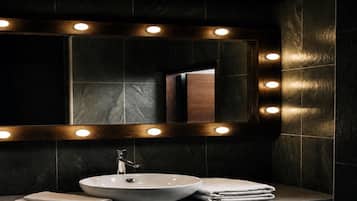 Double Room, City View | Bathroom | Shower, hair dryer, towels, soap