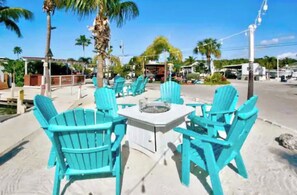 Outdoor dining - Costa Blanca House (Key largo)