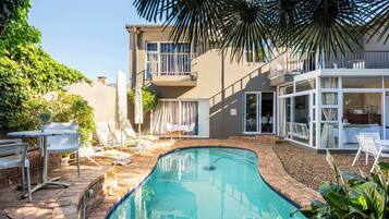 Room, Multiple Bedrooms, Smoking | Pool | Outdoor pool