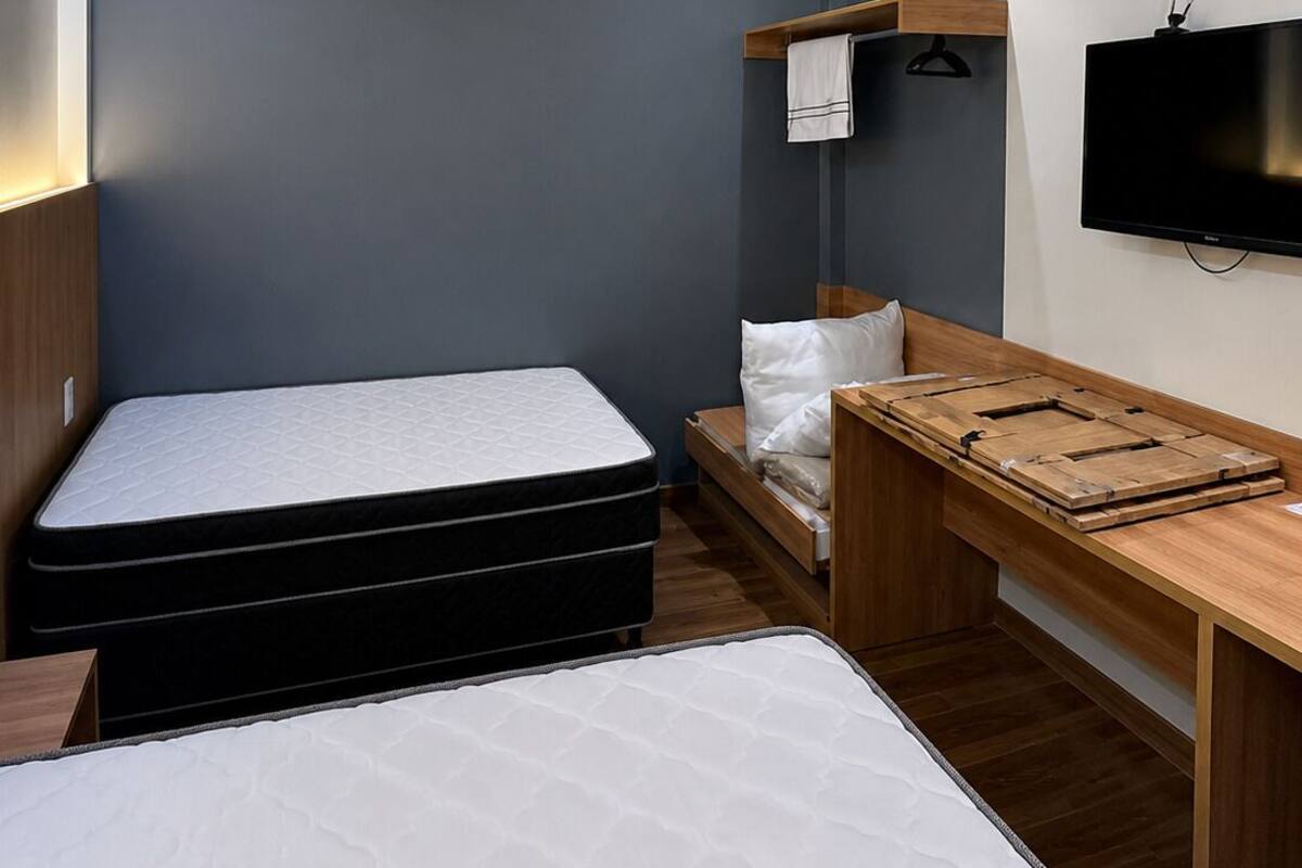 Standard Twin Room | Laptop workspace, free WiFi