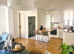 Living area - Vrbo Property (Nice)
