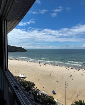Beach - Luxury apartment in the center of Balneário Camboriú. (Balneário Camboriú)