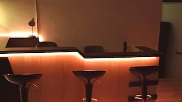 Apartment | Bar (on property)
