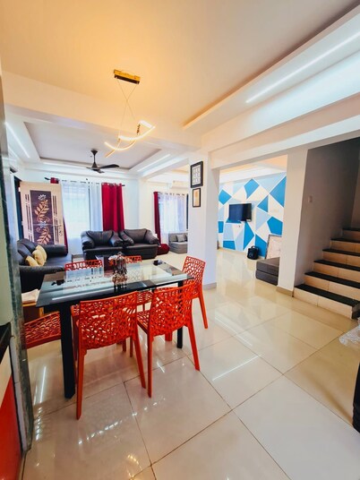 Cozy 3 bedroom bungalow in lovely Lonavala with AC