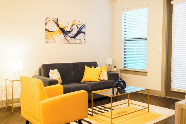 Living area - Stylish West Midtown Retreat with Rooftop Pool, Steps to the Stadium (Atlanta)