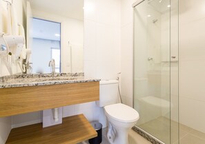 Bathroom - Mobi Pinheiros (São Paulo)