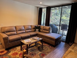 Smart TV - Spacious 1-bedroom condo in perfect Mammoth Lakes location (Mammoth Lakes)