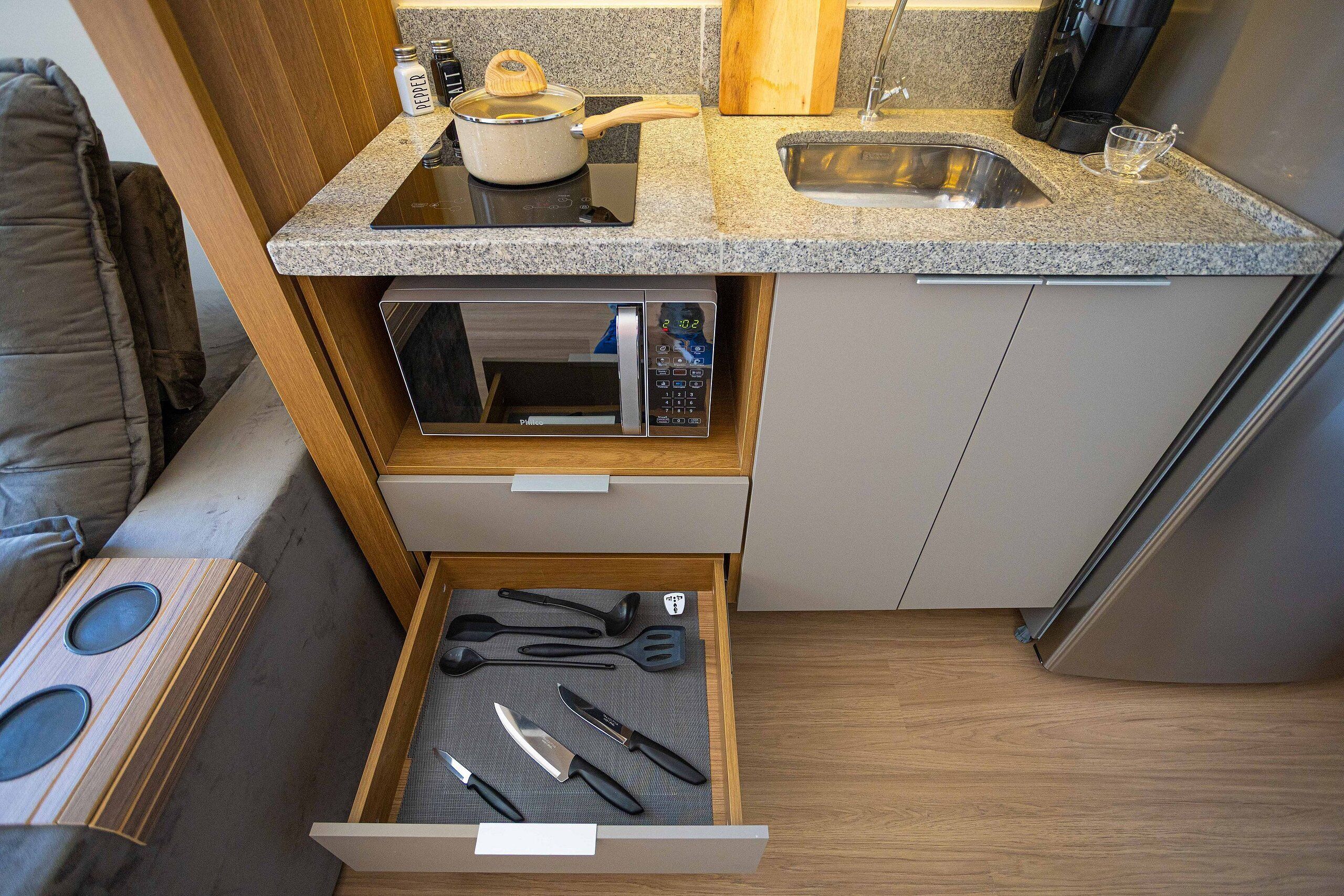 Basic Apartment | Private kitchen