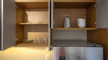 Basic Apartment | Bahagian dalam