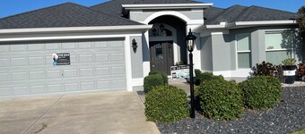 3 Bedroom, 2 Bath House in The Villages.  Located in Brownwood section.