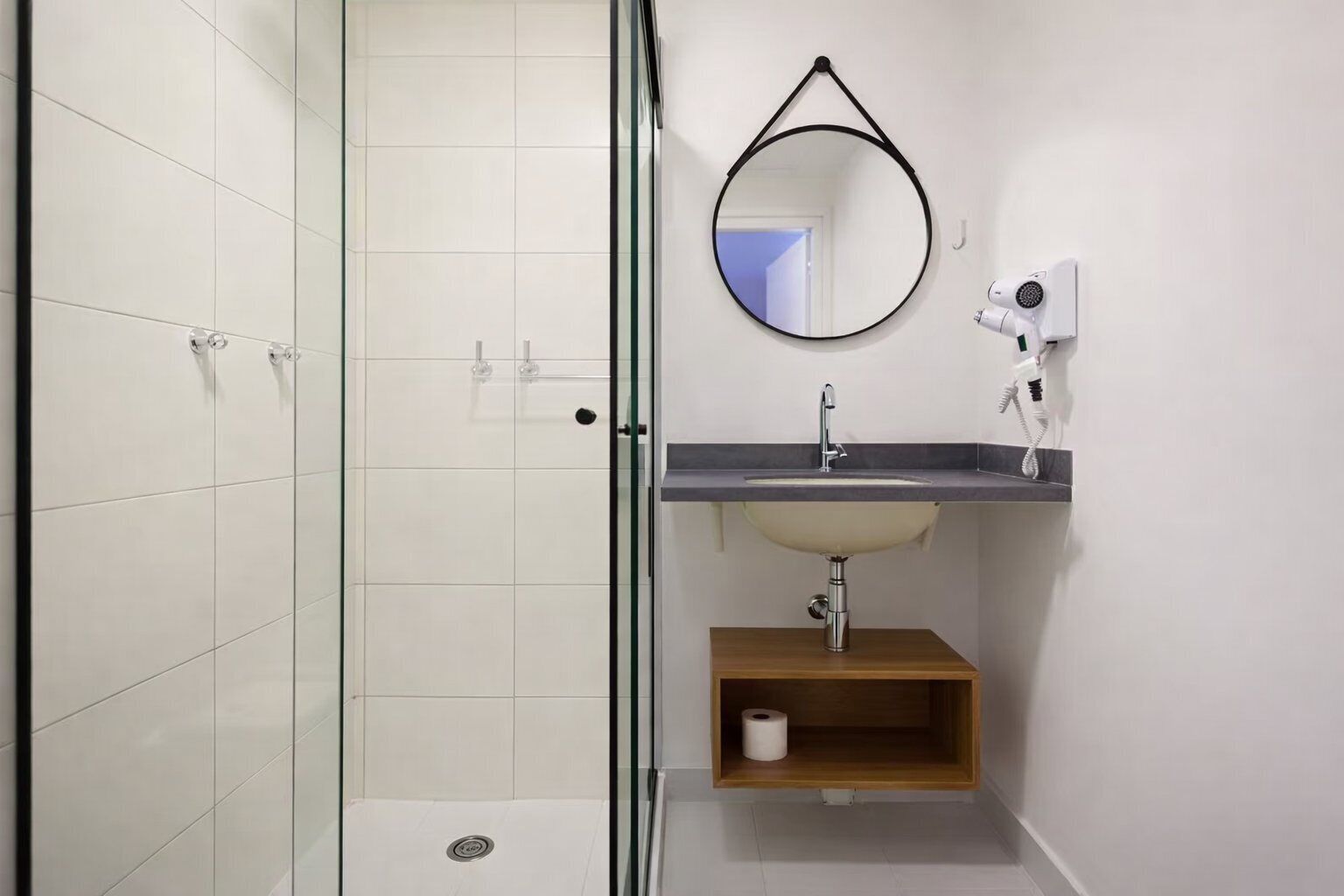 Apartamento básico | Banheiro