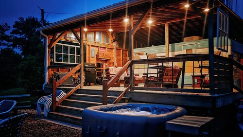Waterfront Vintage Camper with Hot Tub