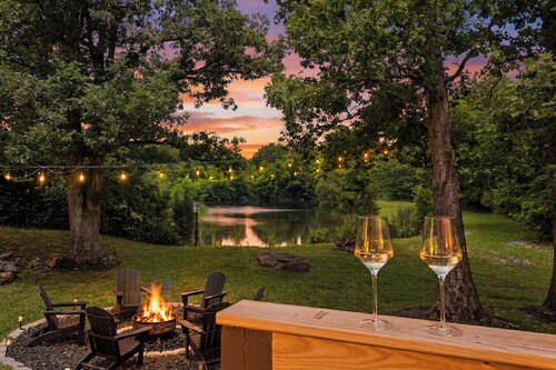 5 Acre Estate w/ Pond, Hot Tub, Fire Pit & Theater