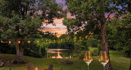 5 Acre Estate w/ Pond, Hot Tub, Fire Pit & Theater