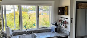 waterfront home on Biddeford Pool, 2 min walk to beach, spectacular sunset view