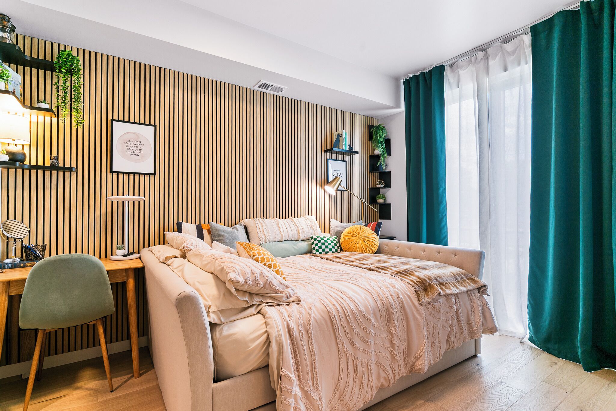 1 bedroom, desk, WiFi (free), bed sheets