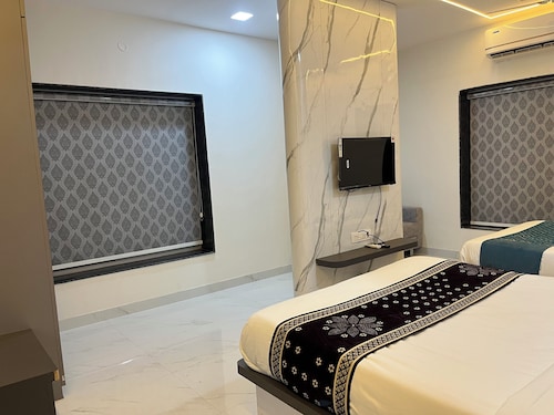 Hotel Legacy Inn