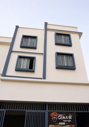 Exterior detail - Hotel Legacy Inn (Nagpur)