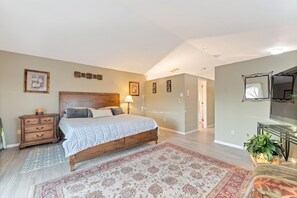 Room - Fabulous 5-bedroom house in Colorado Springs, perfect for relaxing (Colorado Springs)
