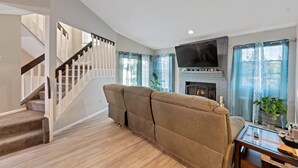 Unclassified image, 3 of 37, button - Fabulous 5-bedroom house in Colorado Springs, perfect for relaxing (Colorado Springs)