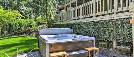 Baignoire à remous extérieure
