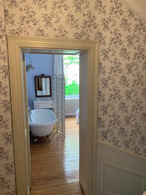 Bathroom - Vrbo Property (Albi)