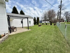 Property grounds - Caseville Cherry on Top- 2 mins from the beach!! (Caseville)