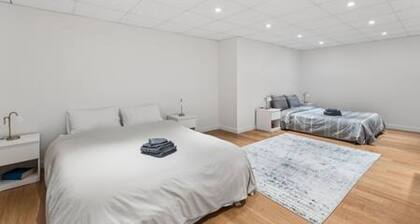 Studio Suite for 4, Minutes to Grouse Mountain