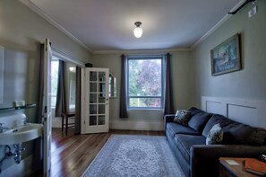 Living area - The Peak at Centralia Square | Historic Suite 304 (Centralia)