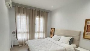 1 bedroom, iron/ironing board, WiFi, bed sheets - Well-equipped apartment in Les Jardins de Carthage (Tunis)