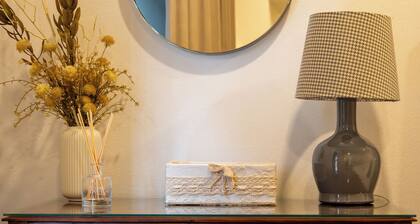 Perfect farmhouse studio with AC, panoramic poll, jacuzzi spa in Douro Valley