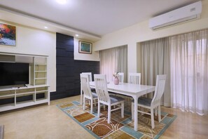 تناول الطعام