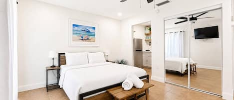 1 habitación, tabla de planchar con plancha, wifi y ropa de cama