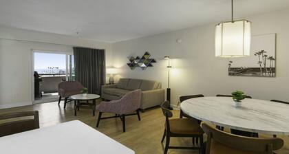 Spacious 2BR Twin Suite at WorldMark Oceanside Harbor