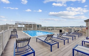 Pool - Modern Condo with Rooftop Pool Pool, Skyline Views and Walk to Broadway (Nashville)
