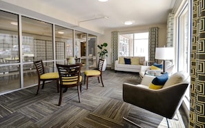 Living area - Modern Condo with Rooftop Pool Pool, Skyline Views and Walk to Broadway (Nashville)