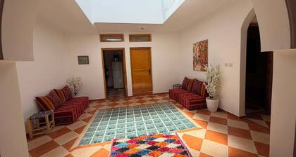 beautiful peaceful retreat with private garden and mountain views