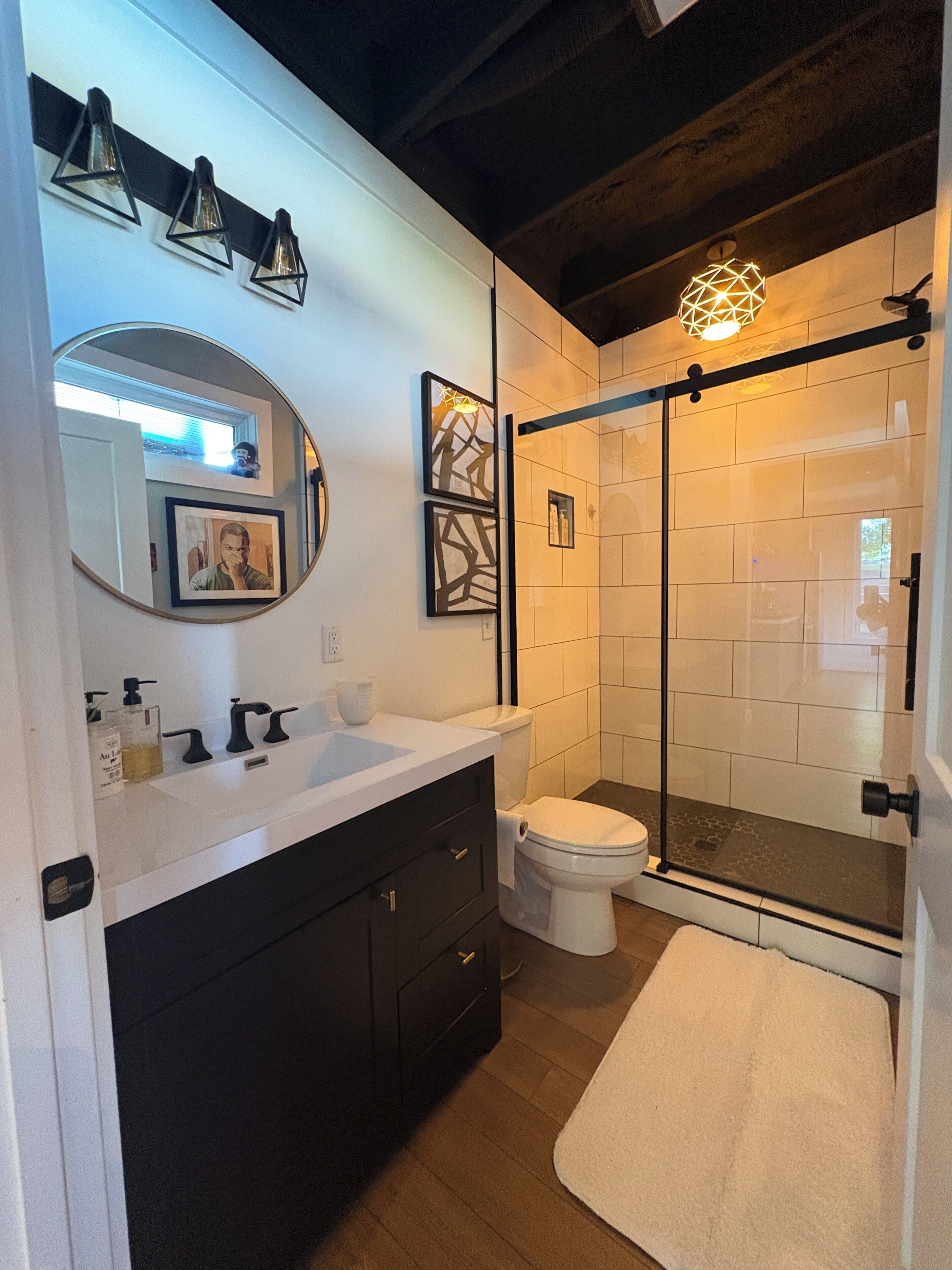 Shower, towels, soap, toilet paper
