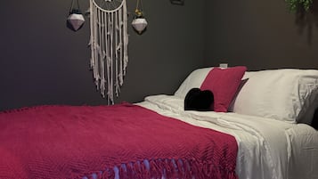 1 bedroom, free WiFi, bed sheets