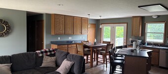 Whitetail Ridge Retreat: Private 70-Acre Escape Near Wayne National Forest