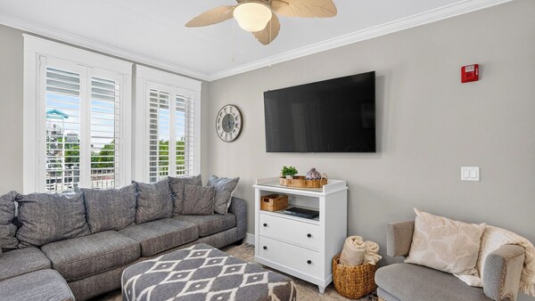 Wharf & Wander By Avantstay Walk To Village + Beach Tram + Resort Pool + Golf Baytowne Wharf - Miramar Beach, FL