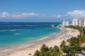 Unclassified image, 2 of 30, button - Beachfront Apartment in Marbella del Caribe (aven ida)