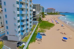 Prime beachfront location at Stella Maris — step right onto the golden sands of Condado Beach, surrounded by ocean views and resort-style living. - Queen Bed in 1BR Beachfront Apt Condado San Juan (SanJuan)