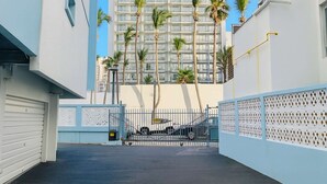 Property grounds - Beachfront Stella Maris Apt on Condado Ave (SanJuan)