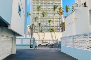 Property grounds - Beachfront Stella Maris Apt on Condado Ave (SanJuan)