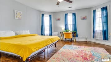 2 slaapkamers, een strijkplank/strijkijzer, gratis wifi
