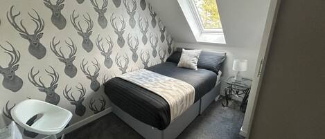 2 chambres, accès au Wi-Fi (inclus)