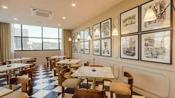 Daily cooked-to-order breakfast for a fee