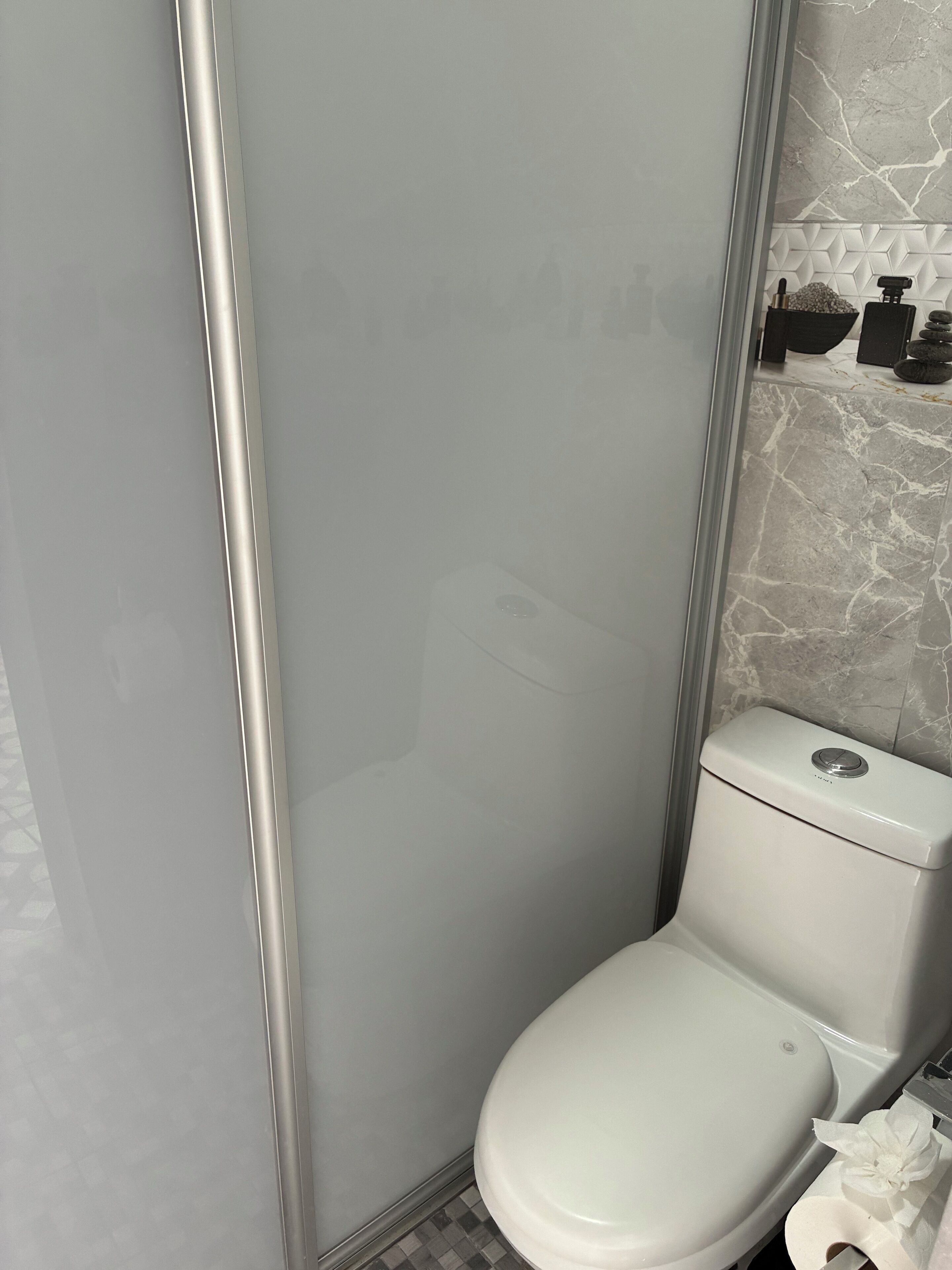 Dusche, Handtücher, Seife, Toilettenpapier