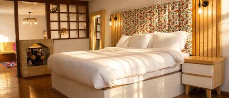 ห้องดีลักซ์สวีท, วิวสวนสาธารณะ | ตู้นิรภัยในห้องพัก, พื้นที่ทำงานแบบใช้แล็ปท็อป, เตารีด/โต๊ะรีดผ้า
